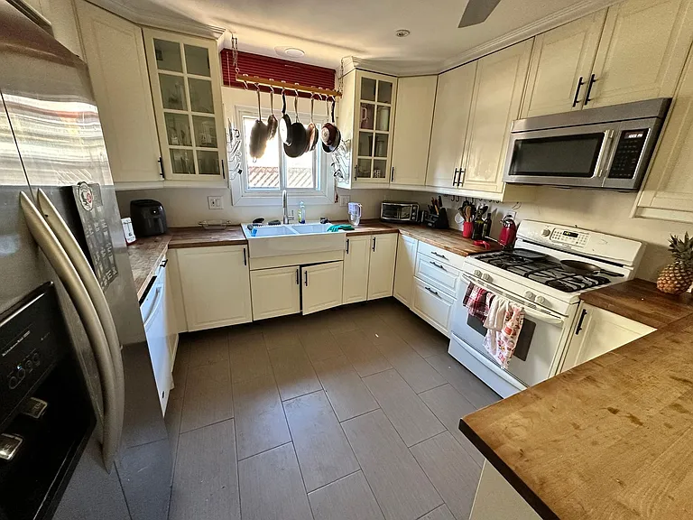 5682 Mary Lane Dr — Photo 8