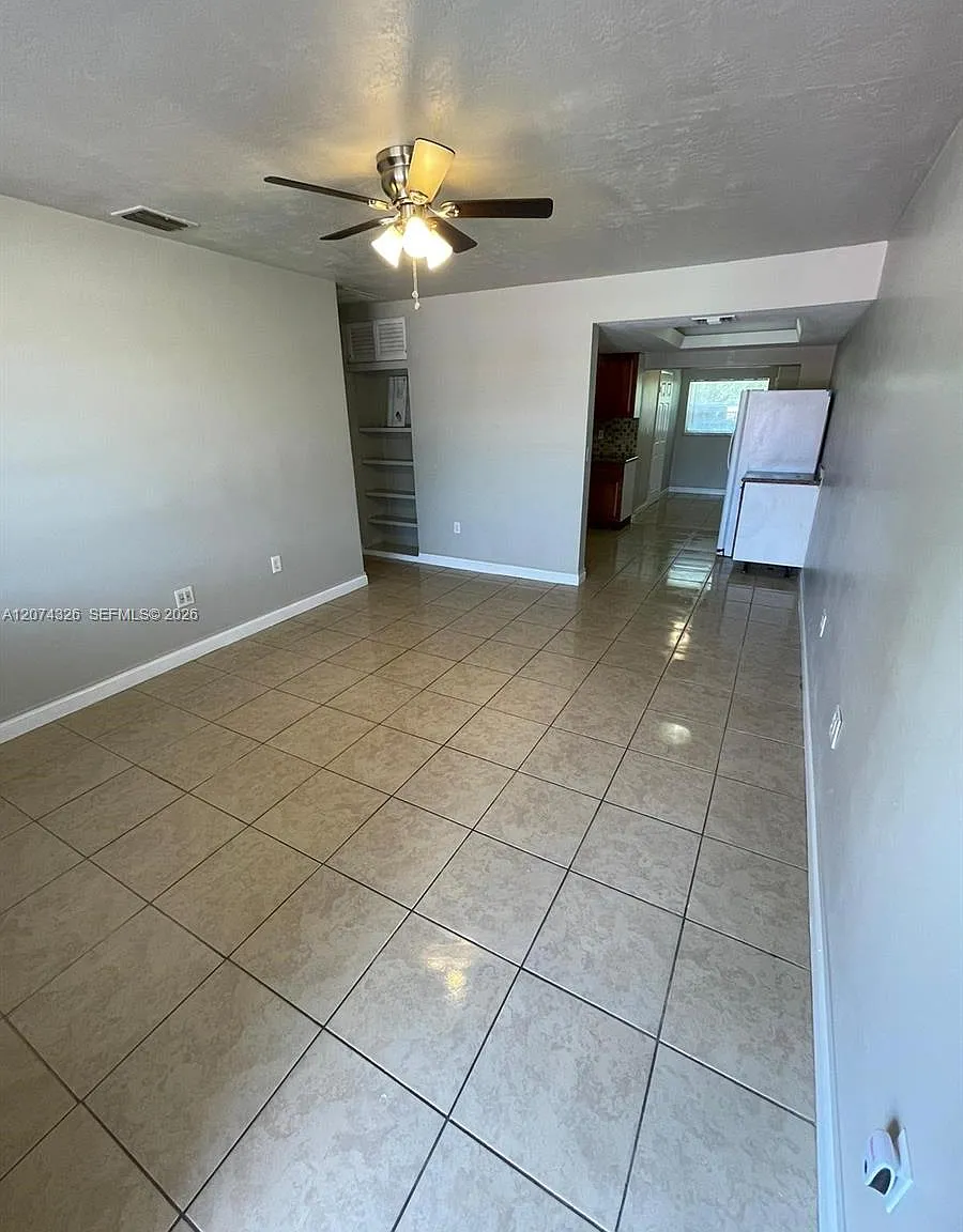 Sunrise Villas Condominiu — Photo 4