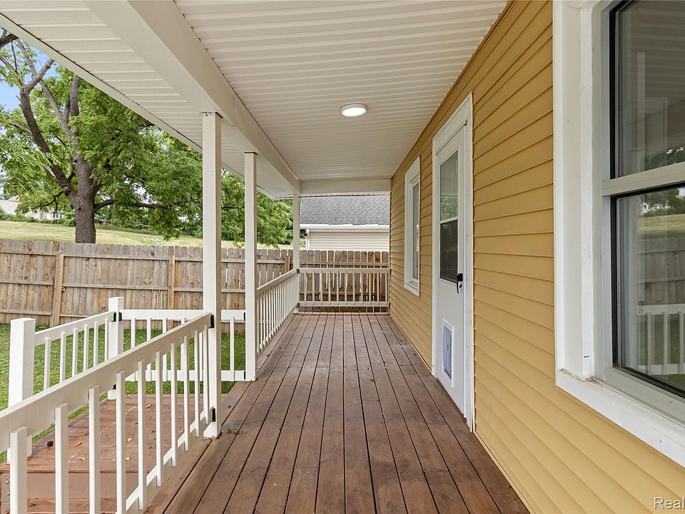 138 Mechanic St, photo 24