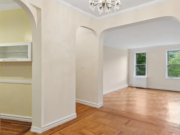 585 West 214th Street image 6 of 17