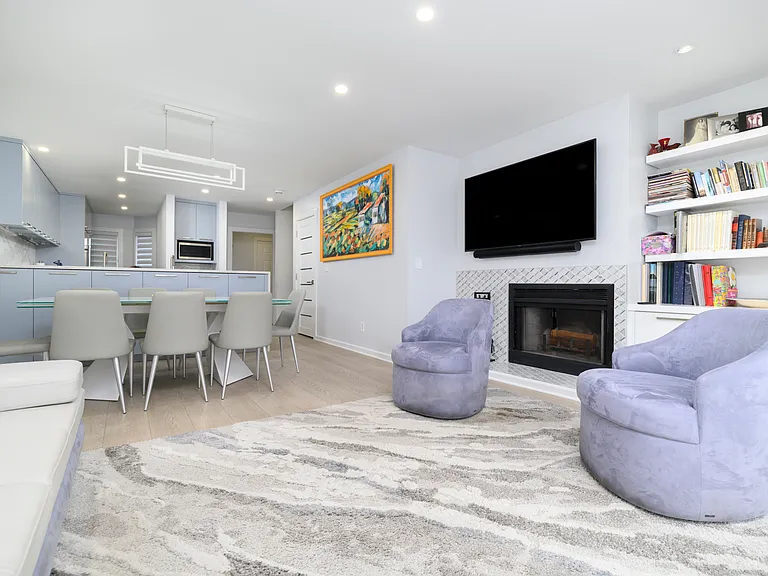 566 Newfield Ave #14 — Photo 8