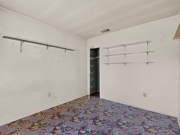 5th image of 330 Cutler Ave NE