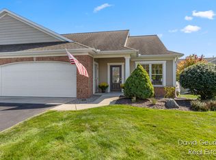 6088 Elmwood Lake Dr, Hudsonville, MI 49426