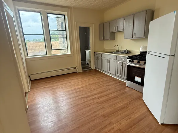 518 E 23rd St #2, Paterson, NJ 07514