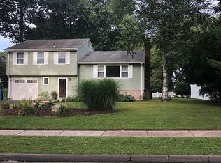 109 Deerfield Dr, Glastonbury, CT 06033