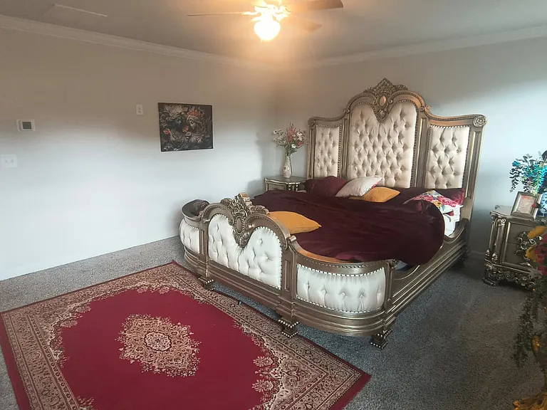 Master Bed room