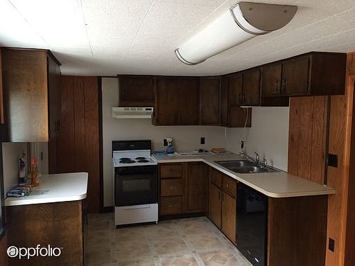 3rd image of 3726 1/2 Filbert Dr