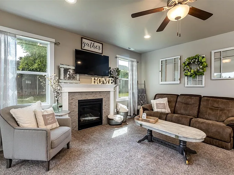 9549 Goldenpond Ct — Photo 30