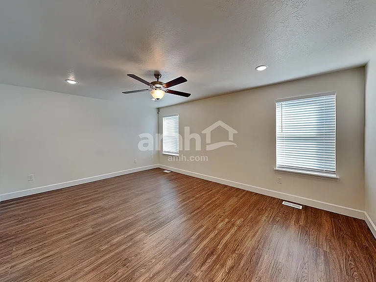 2294 E Buckskin Way — Photo 8