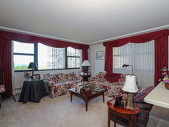5th image of 1445 N State Pkwy APT 1001