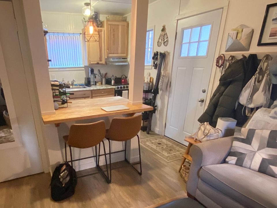 living area looking into kitchen
