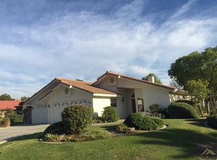6901 Highland Knolls Dr, Bakersfield, CA 93306