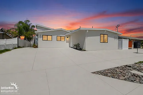 4822 Doliva Dr Photo 1