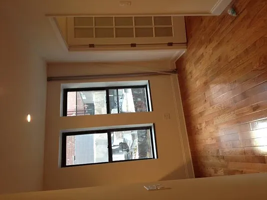 Rented by Keller Williams NYC | media 22