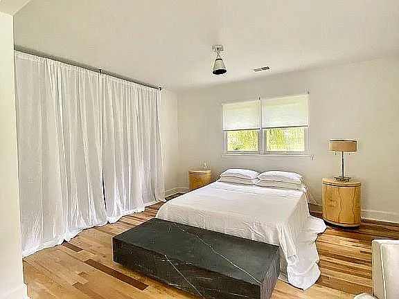 16249 Elizabeth St — Photo 15