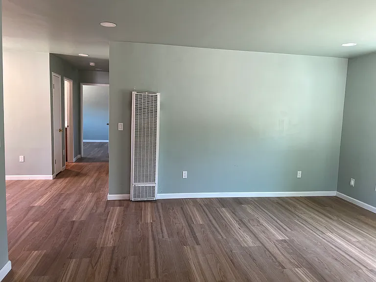 1287 Locust St — Photo 2