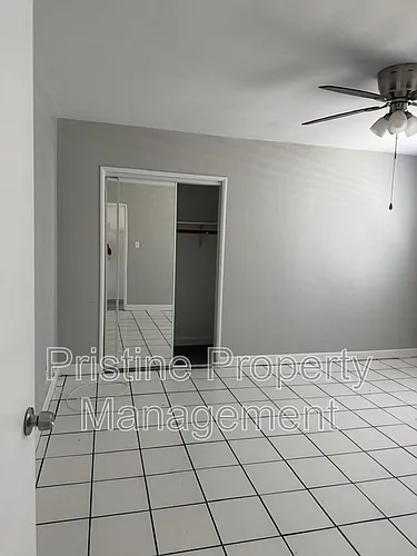 16439 California Ave #1/4 Photo 1