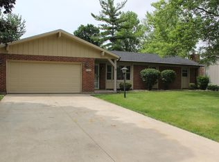 300 Woodlawn Dr, Tipp City, OH 45371