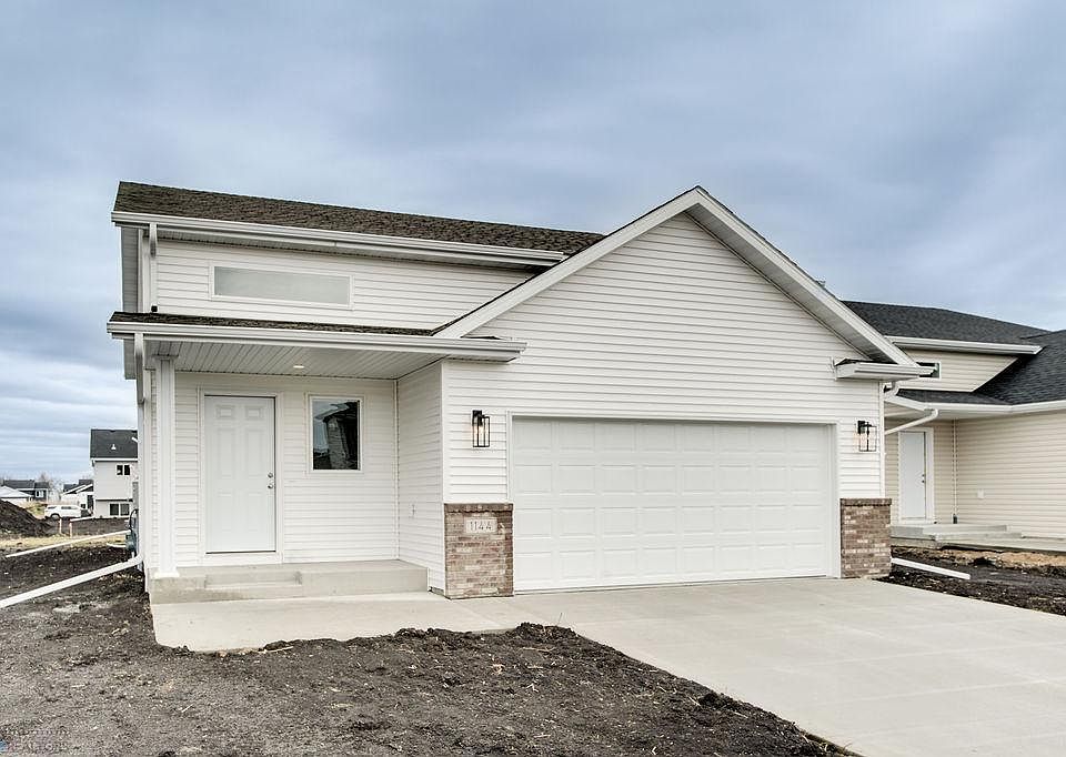 1st image of 1144 Marlys Dr W