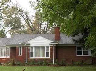 20716 Huntington Ave, Harper Woods, MI 48225