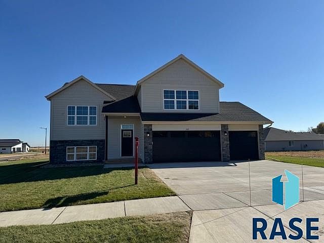 1st image of 144 Mydland Dr