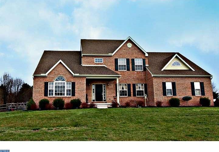 1st image of 101 Peachtree Ln