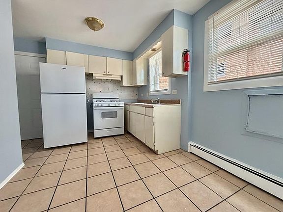 2nd image of 2119 135th Pl APT 4