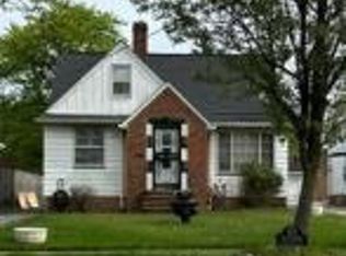 17509 McCracken Rd, Maple Heights, OH 44137
