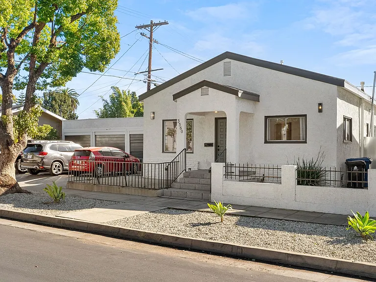3360 Tyburn St — Photo 2