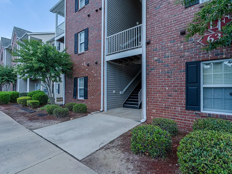 635 Marshtree Ln #105 — Photo 23