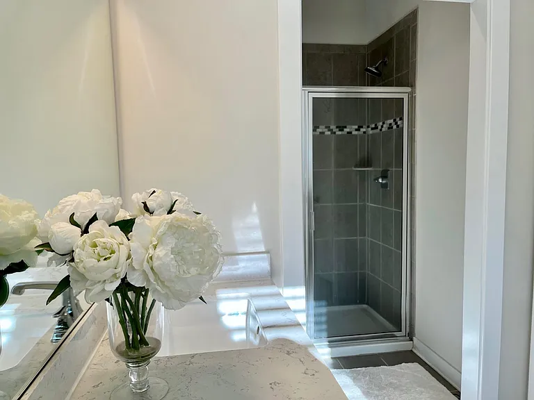 1813 Shumard Ln — Photo 14