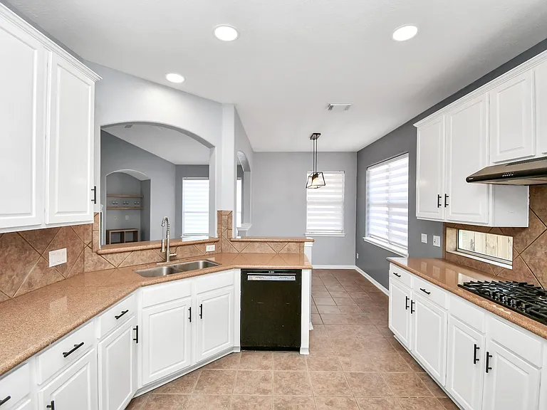 3310 Manor Tree Ln — Photo 18