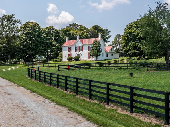 1051 Brentsville Rd, Paris, KY 40361