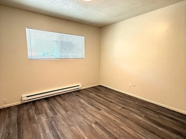 818 Taylor St — Photo 9