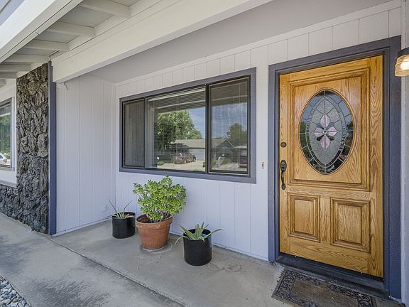 3rd image of 3808 Bairnsdale Way