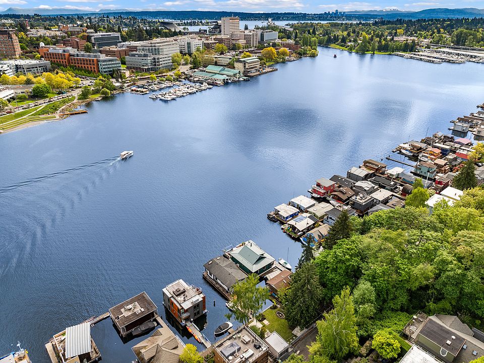 1st image of 3206 Portage Bay Pl E