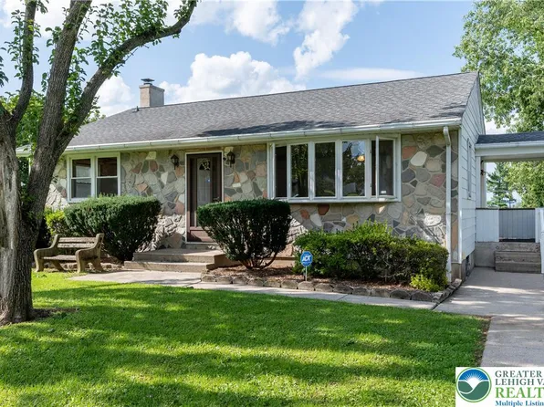 42 Middle Pl, Easton, PA 18045