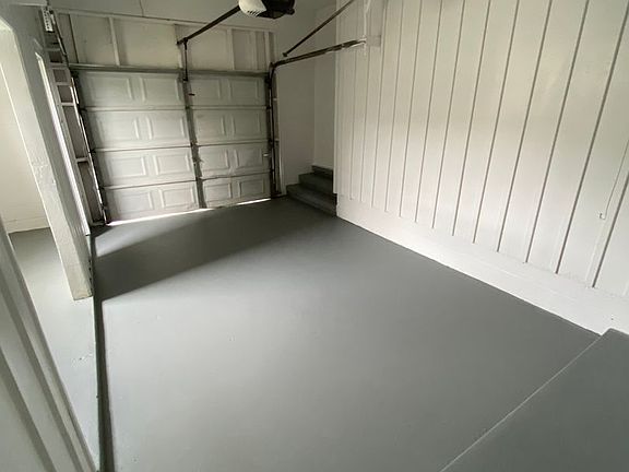 5th image of 7050 Knotts Dr