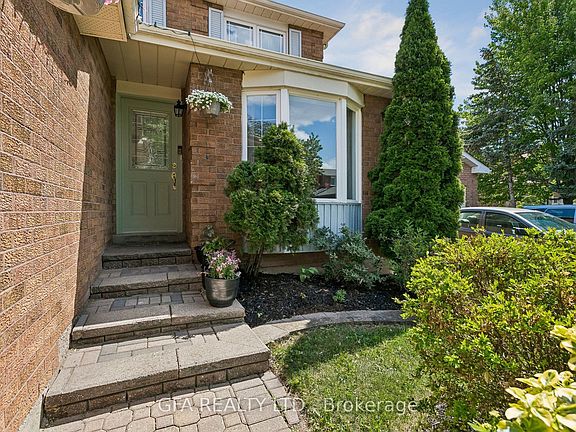 3rd image of 3220 Turnstone Cres