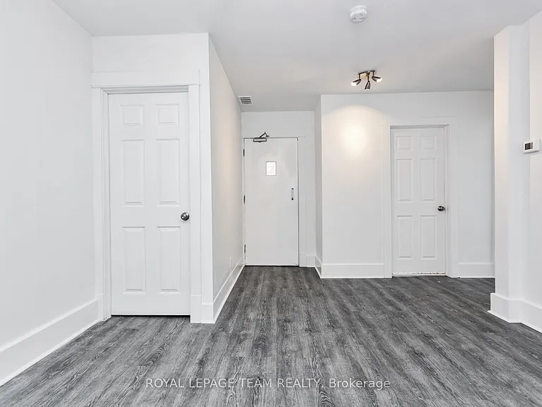 790 Bronson Ave — Photo 6