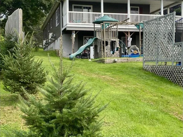 170 Church Street, Dexter, ME 04930