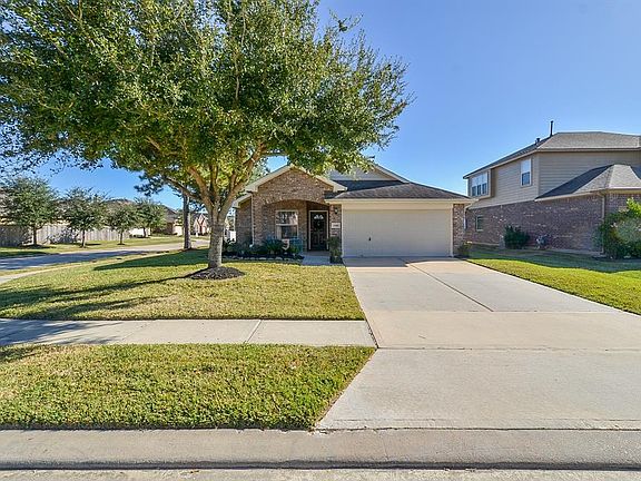 2nd image of 11410 Elizabeth Brook Dr
