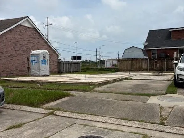 2709 Edna St, New Orleans, LA 70126