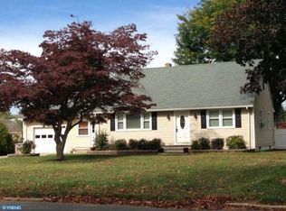 221 Crosswicks Rd, Bordentown, NJ 08505