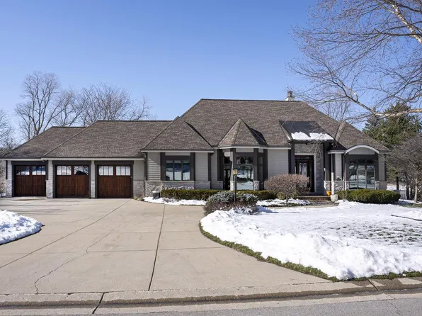 19000 Baythorn WAY, Brookfield, WI 53045