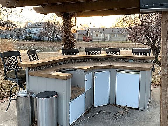 5th image of 1810 E Megan Cir