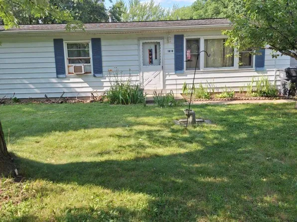 1619 Orchard Dr, Portage, MI 49002