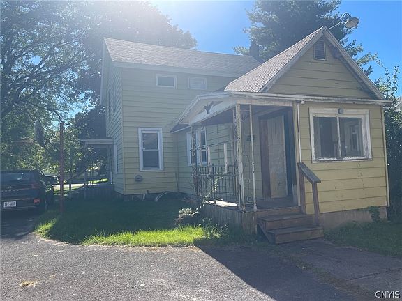 5th image of 3803 Prospect St