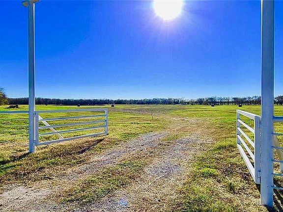 3rd image of TRACT 25th Acres #Fm-2285