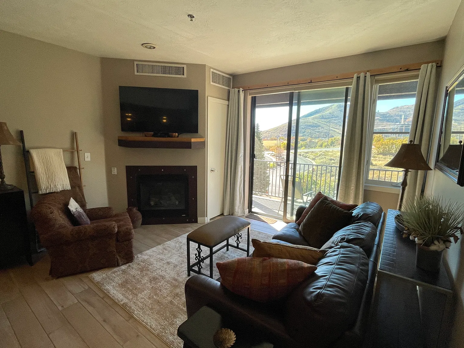 1 bed, 732 sqft, $2,800 — Photo 4